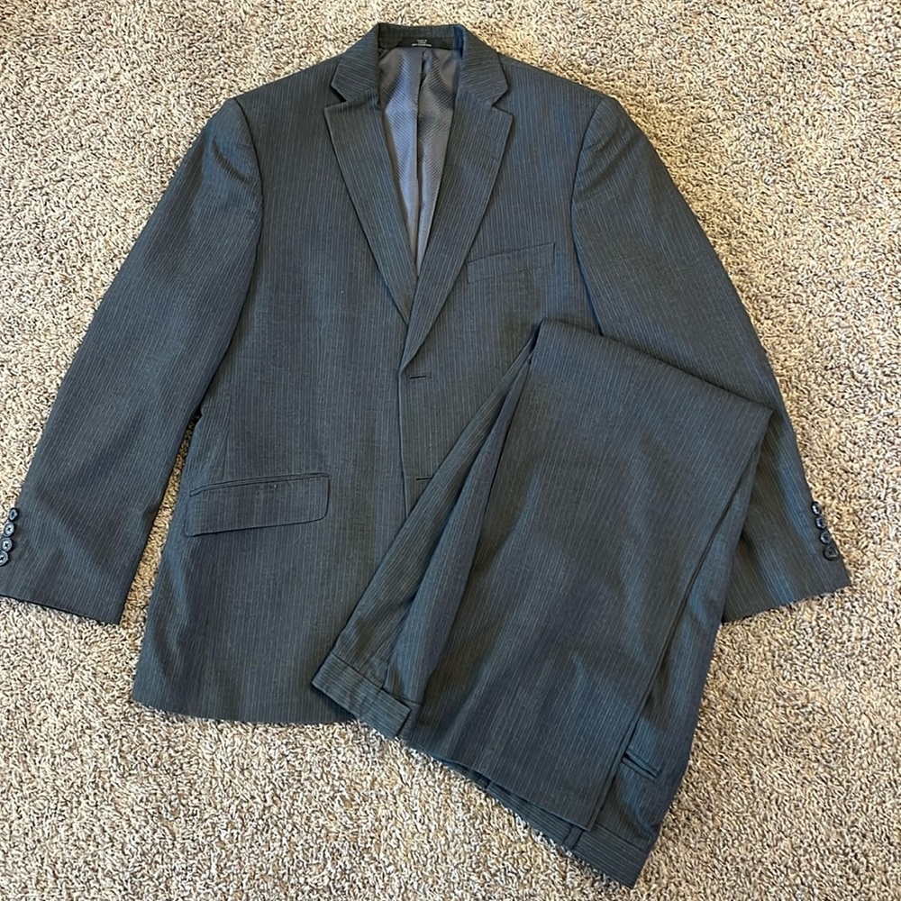 Men’s Gray HAGGAR Suit